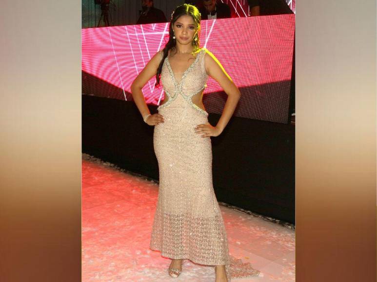 Cortes clásicos y colores pasteles predominaron en la prom night 2022 de La Estancia