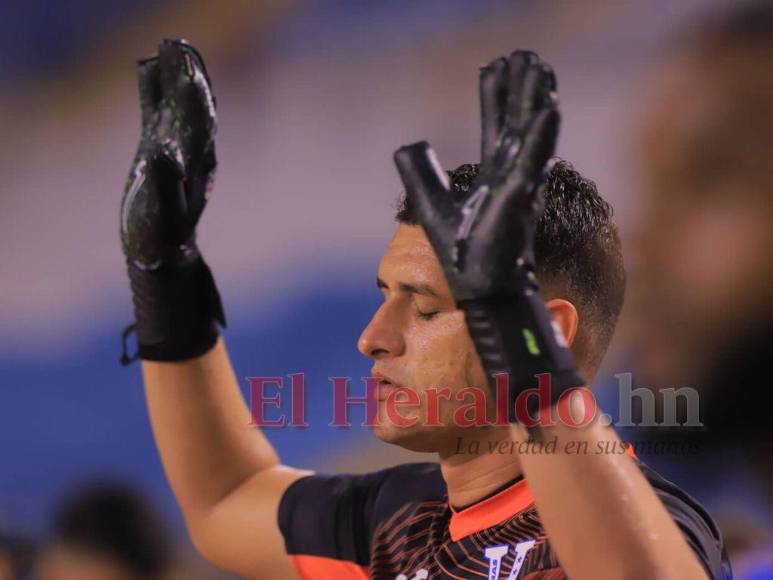 Desastre de la H, un intruso y noche para olvidar: Las imágenes del Honduras vs Curazao