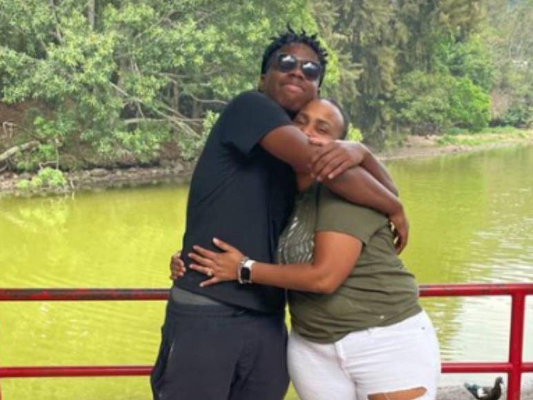 Amor y agradecimiento: Así conmemora el fútbol hondureño el Día de la Madre