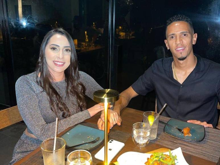 Patricia Cavalheiro, guapa nutricionista pareja de jugador del Olimpia