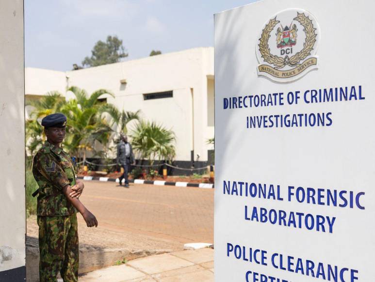 Detienen a asesino serial en Kenia; descuartizó a 42 mujeres