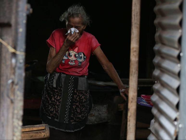 Esperanza, solidaridad y altruismo en entrega de víveres a Paula Viera