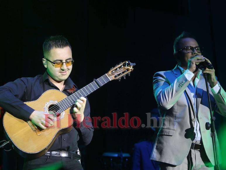 Baile, romance y el calor de los capitalinos: así se vivió el concierto de Galy Galiano y Charlie Zaa