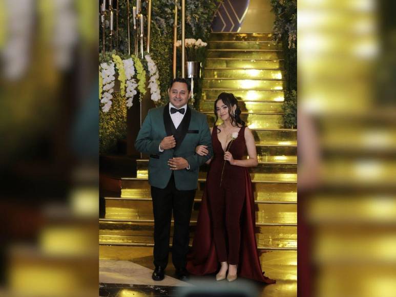 Prom Night 2024 de la Elvel School, un festejo fundido en amor y glamour