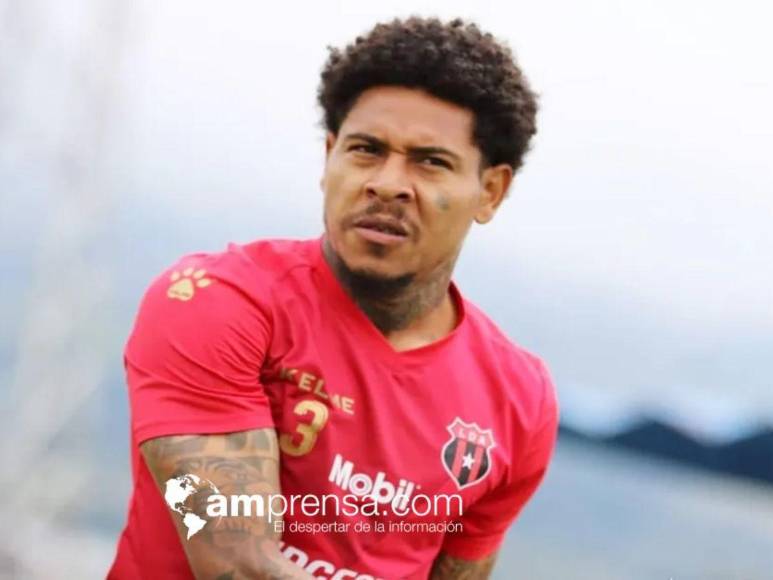 Henry Figueroa cumple su castigo y ahora está a la espera de ser habilitado por FIFA