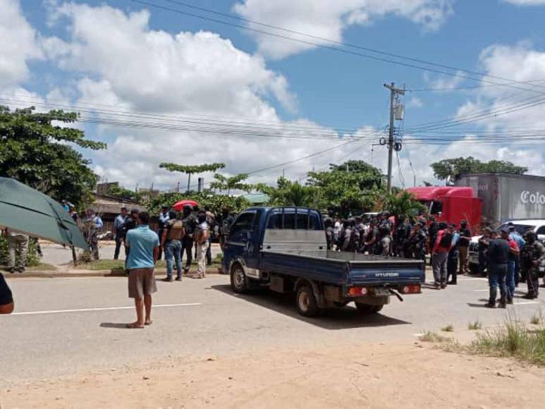 “¡Ya basta de tantos apagones!”: Así fue la toma de carretera en Campamento, Olancho