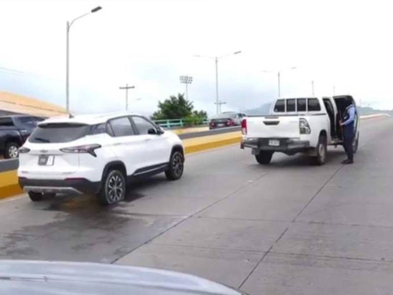 ¿Qué se halló dentro del carro? Lo que se sabe de la persecución en el bulevar Suyapa