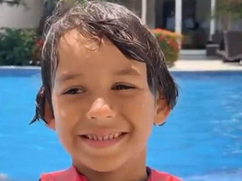 Ana Jurka disfruta cálidas vacaciones con su familia en Honduras