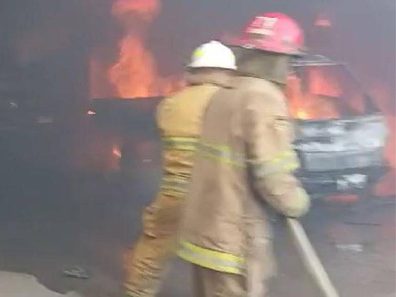 Las imágenes que dejó la potente explosión en planta de gas en Atlántida y que dejó tres heridos