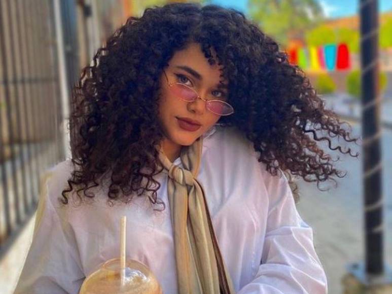 Los looks de la hondureña Cesia Sáenz en La Academia 2022