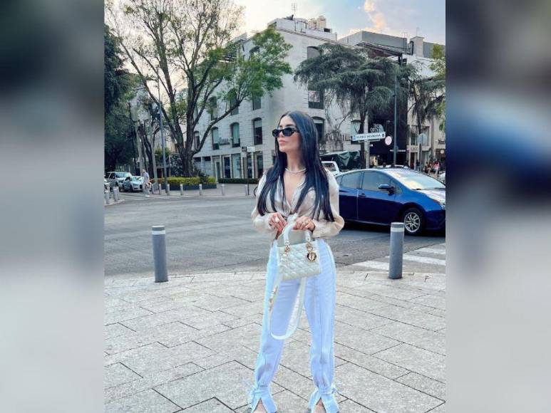 Modelo y mayor que Peso Pluma: así es Dania Méndez, la mujer que señalan como novia del cantante