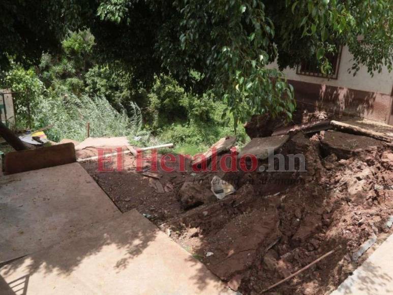 Familias evacuadas y al menos 10 viviendas afectadas: Los daños que provoca una falla geológica en la colonia Esperanza de Tegucigalpa