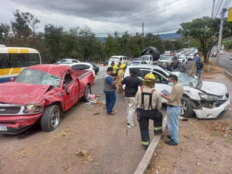 Explosión de llanta y alta velocidad: lo que habría originado accidente en anillo periférico