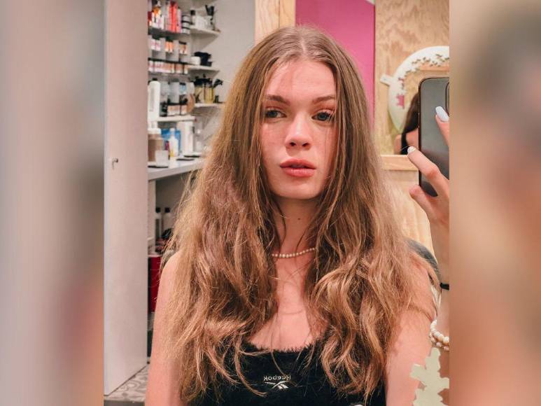 Influencer francesa de 23 años solicita eutanasia tras vivir una infancia de abusos y acoso escolar