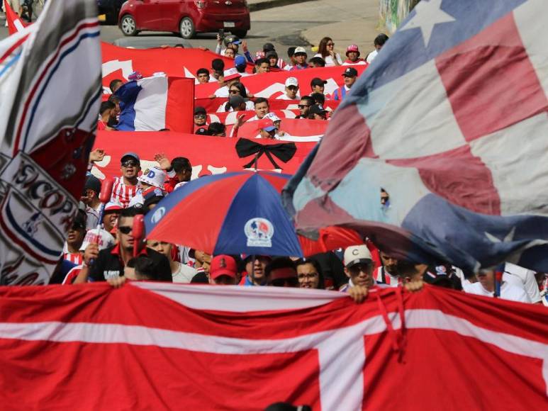 De rojo, blanco y azul se viste el Chelato Uclés para el duelo Olimpia vs Génesis