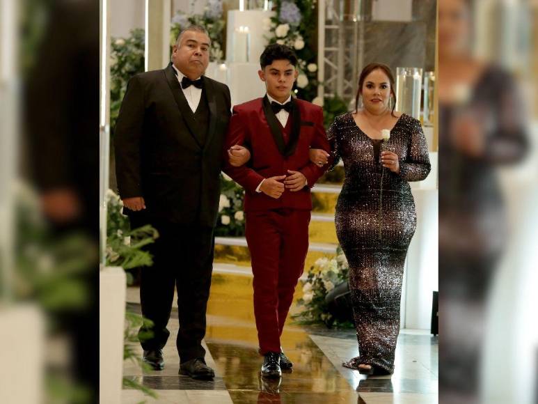 Sobriedad y elegancia en la Prom Night 2024 de Dowal School