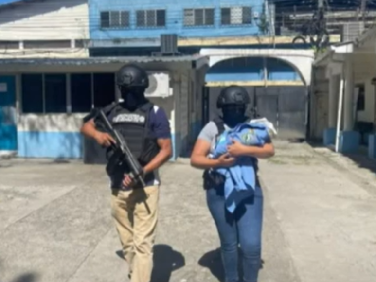 Bebé sana y salva tras arresto de secuestradora que exigía 100 mil lempiras