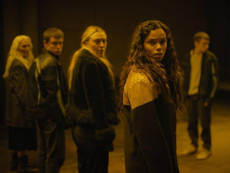 En “Observados” Dakota Fanning se pierde entre el terror y el suspenso