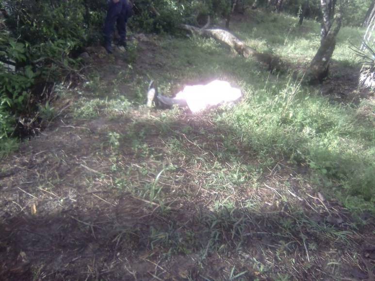 Conmoción en Lempira por brutal asesinato de madre e hijo; los atacaron a machetazos y tiraron sus cadáveres a un riachuelo