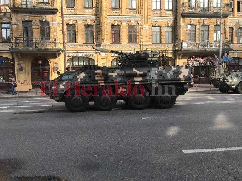 Así escapó de Ucrania un hondureño junto a su esposa y sus dos perros