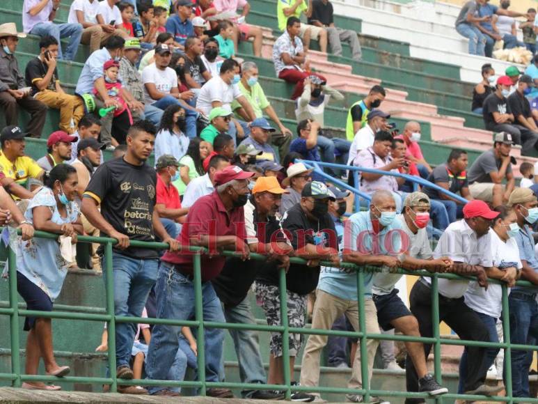 Fiesta, emotivas palabras y apoyo total: Así se vivió el debut de Potros en Liga Nacional