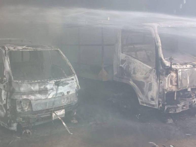 Las imágenes que dejó la potente explosión en planta de gas en Atlántida y que dejó tres heridos