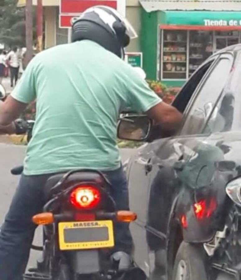 Honduras: Así asaltan en los semáforos de San Pedro Sula