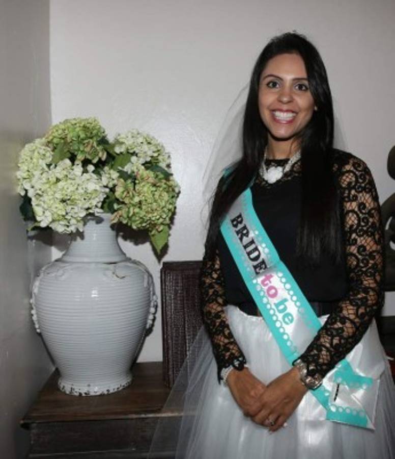 Especiales detalles prenupciales para Ana Rocío