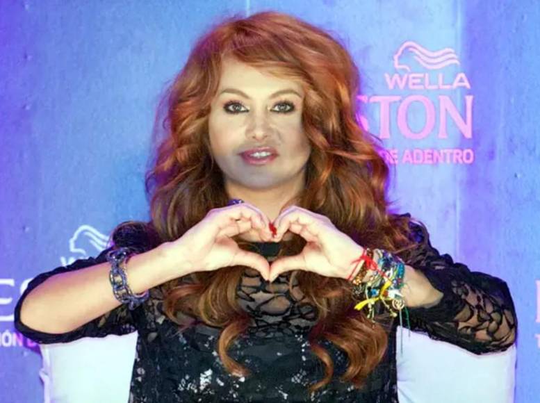 Los amuletos que siempre llevan los famosos para atraer la buena suerte