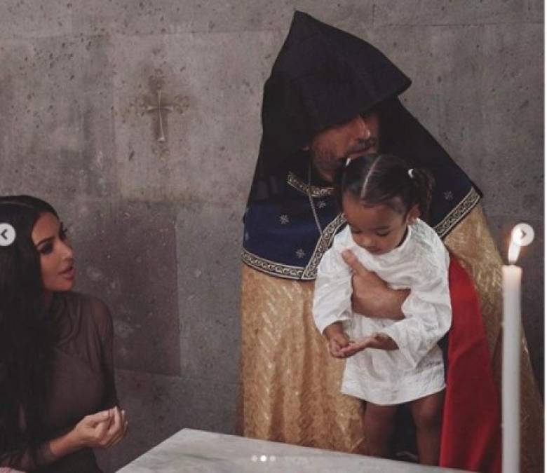 FOTOS: El bautismo de Kim Kardashian y sus cuatro hijos en Armenia