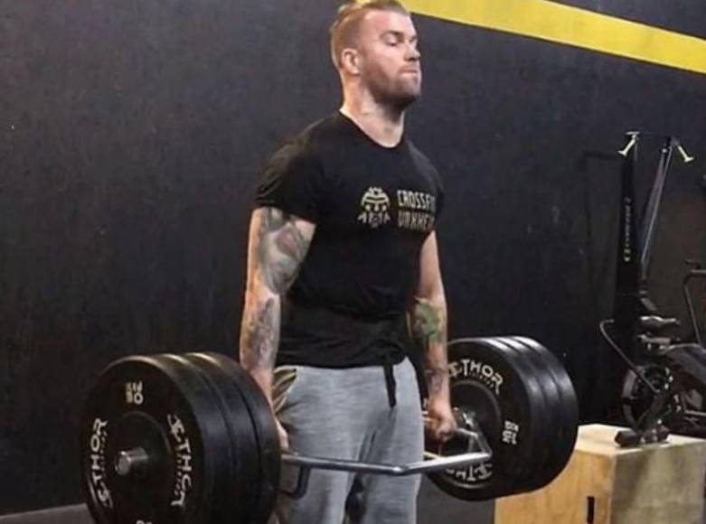 Oskar Arngården, el cura “sexy” que triunfa haciendo crossfit