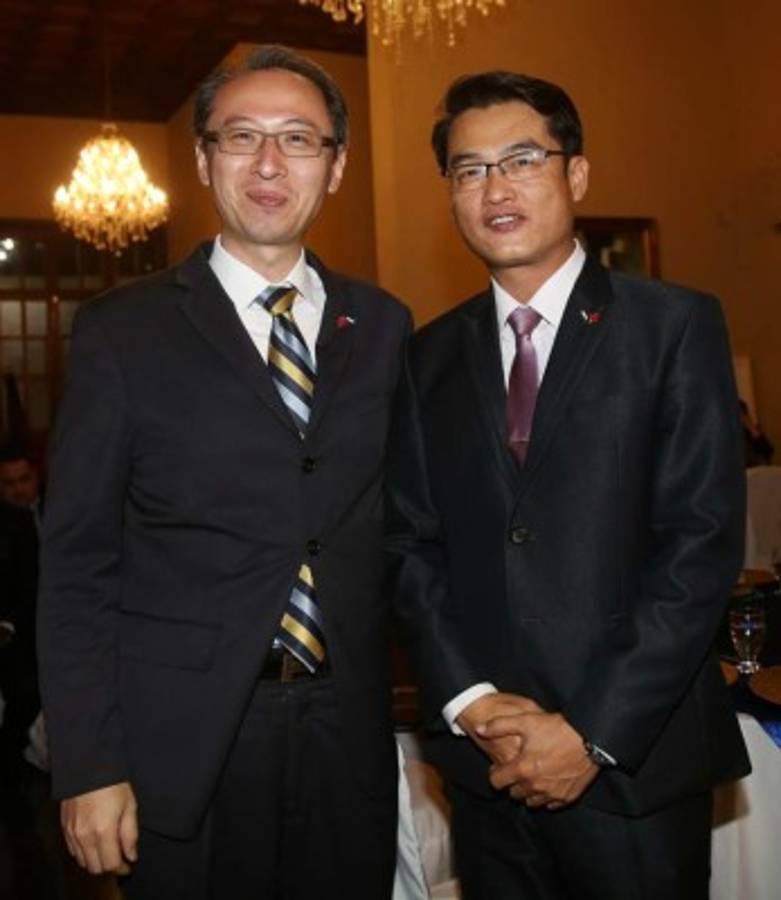 Médicos NATMA compartieron en cena de agradecimiento