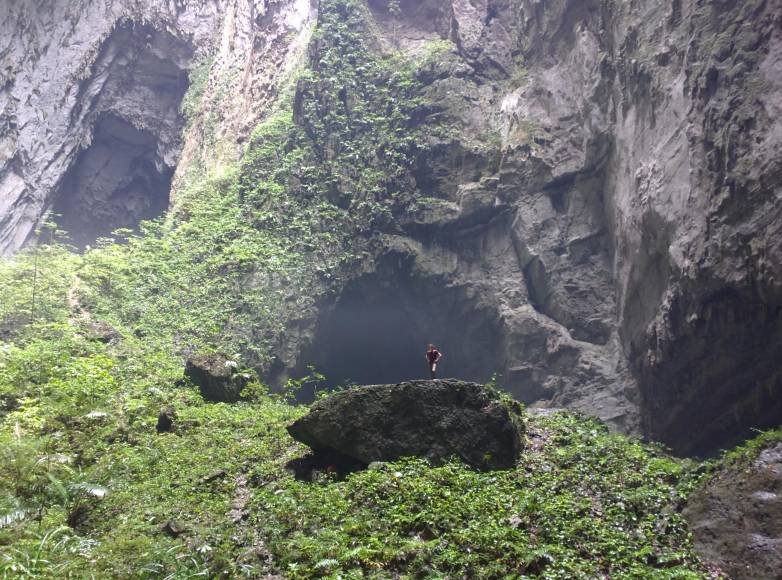 Son Doong, la cueva más grande del mundo con un paisaje espectacular y clima propio