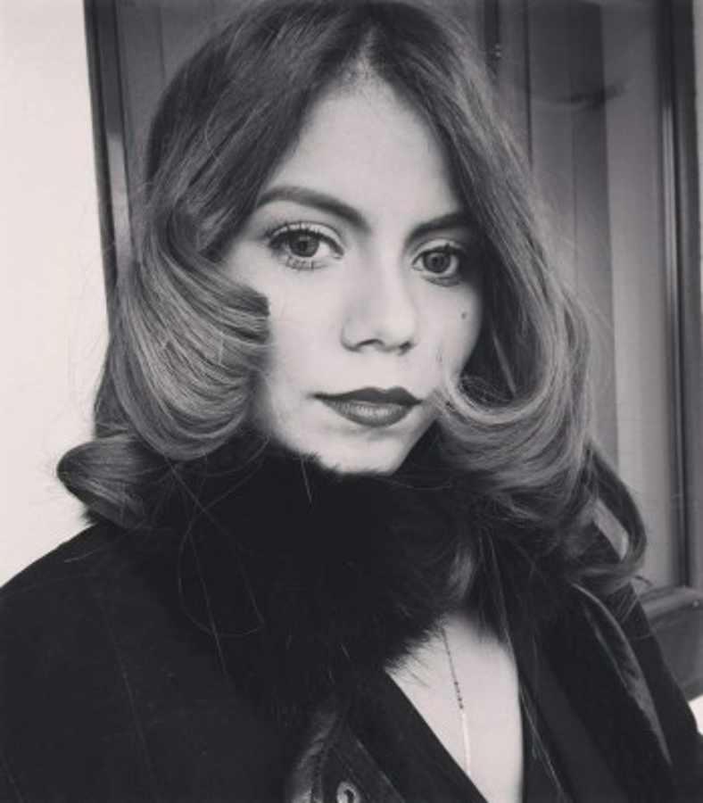 Multifacética bloguera hondureña brilla en Rumania