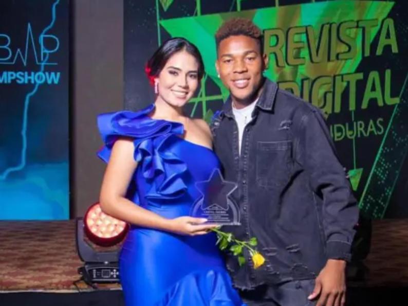 Exjugador de Motagua y linda periodista deportiva tuvieron su primer hijo: Así lo presumieron