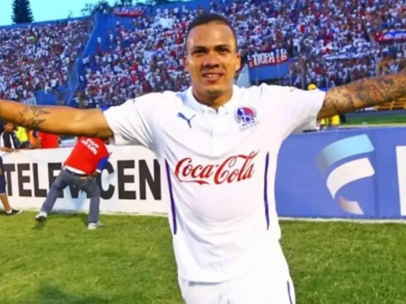 Esposa de Arnold Peralta conmueve con desgarrador mensaje a 10 años de su asesinato