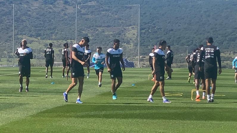 Tecnología de punta y nuevo cuerpo técnico: Honduras da un salto en su segundo entreno en España