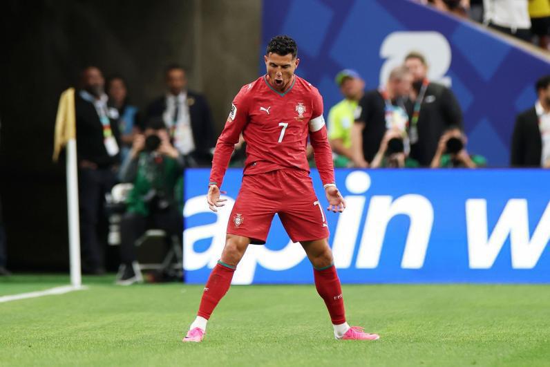 Mundial 2026: Cristiano Ronaldo golpea a Messi, Georgina sorprende con sexy foto y locura en Portugal