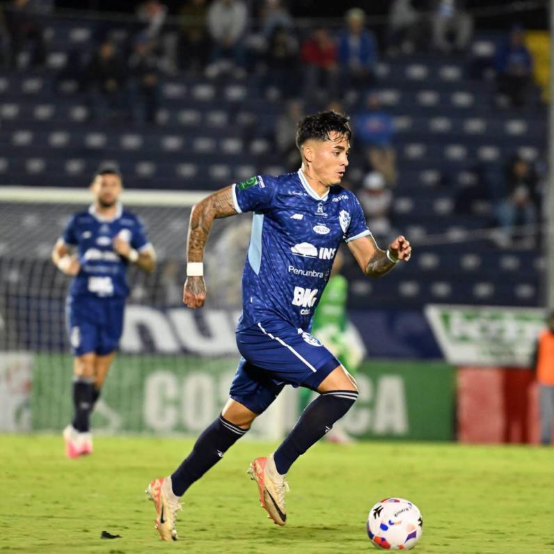 Reconocido jugador apresado por supuesto vínculo a red de préstamos gota a gota