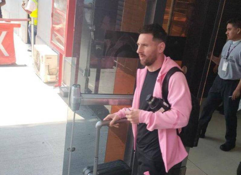 Messi llega con fuertes medidas de seguridad a México para juego ante Monterrey
