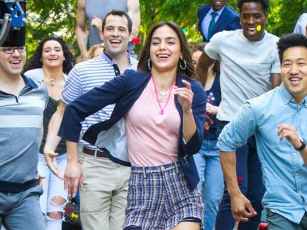 In the Heights es la adaptación del musical de Broadway del mismo nombre y cuya letra y música corrió a cargo Lin-Manuel Miranda.