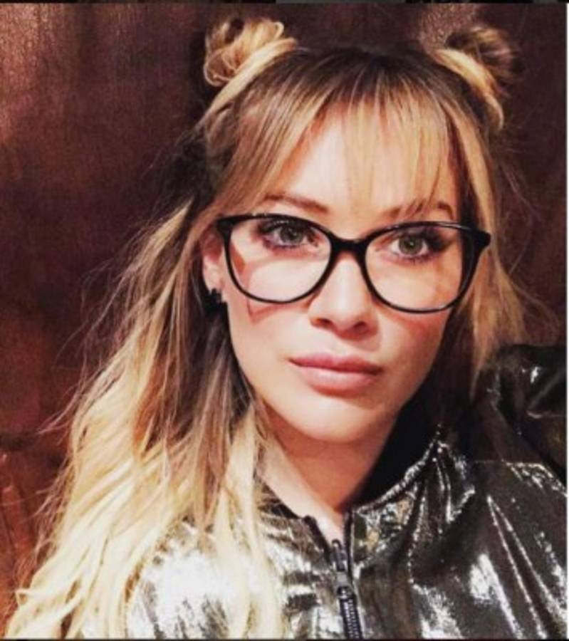Hillary Duff reacciona por críticas a su cuerpo con celulitis