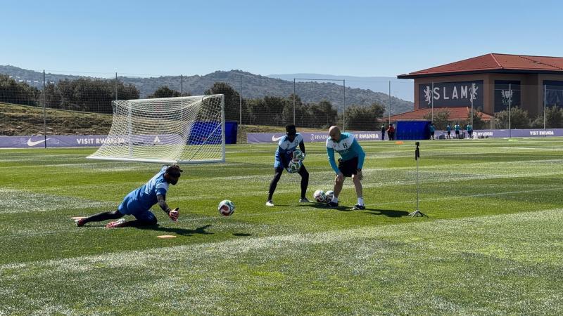 Tecnología de punta y nuevo cuerpo técnico: Honduras da un salto en su segundo entreno en España