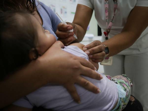 Las secuelas de no vacunarse son evidentes: la muerte de menores por enfermedades prevenibles, como la tos ferina.