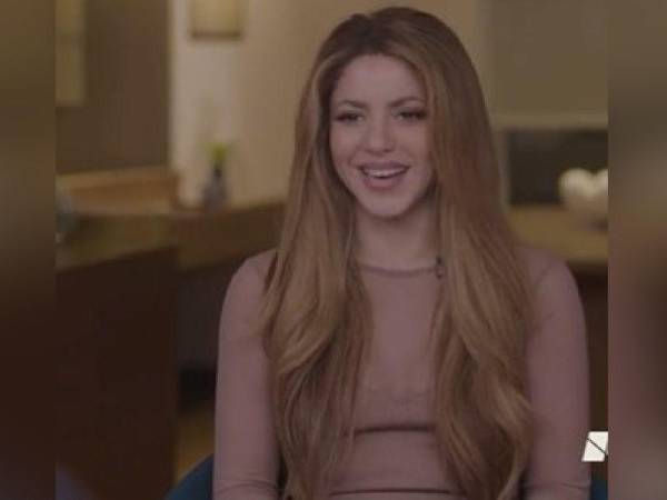 La famosa cantante colombiana Shakira rompió el silencio sobre su ruptura con Gerard Piqué y dejó muy claro que ahora está mejor. A continuación las declaraciones de la famosa durante su entrevista con el periodista Enrique Acevedo.