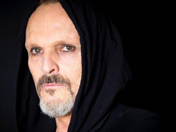 Miguel Bosé confirmó durante el concurso musical “Cover Night”, que tiene este extraña y poco común condición. Aquí te contamos de qué se trata.