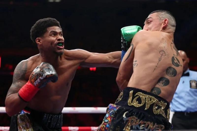 Teófimo López pudo morir ante Shakur, lo que hizo su madre y el boxeador que se burló del hondureño