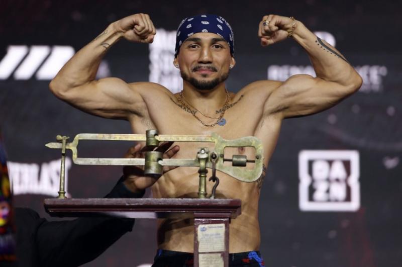 Teófimo López pudo morir ante Shakur, lo que hizo su madre y el boxeador que se burló del hondureño