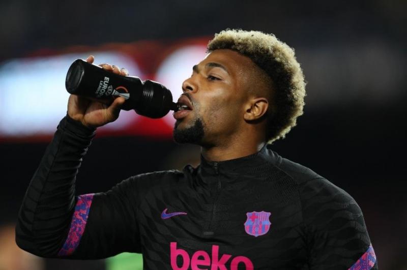 Fichajes: Del Barcelona al PSG, destino de Xabi Alonso tras salir del Real Madrid y Julián se va