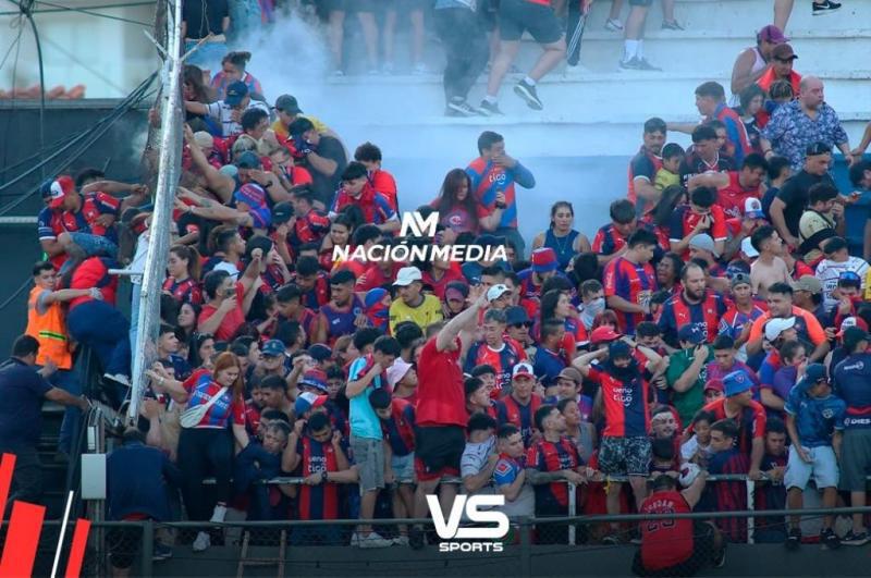 En fotos: Pelea de barras deja a varios aficionados heridos y esto informa la policía